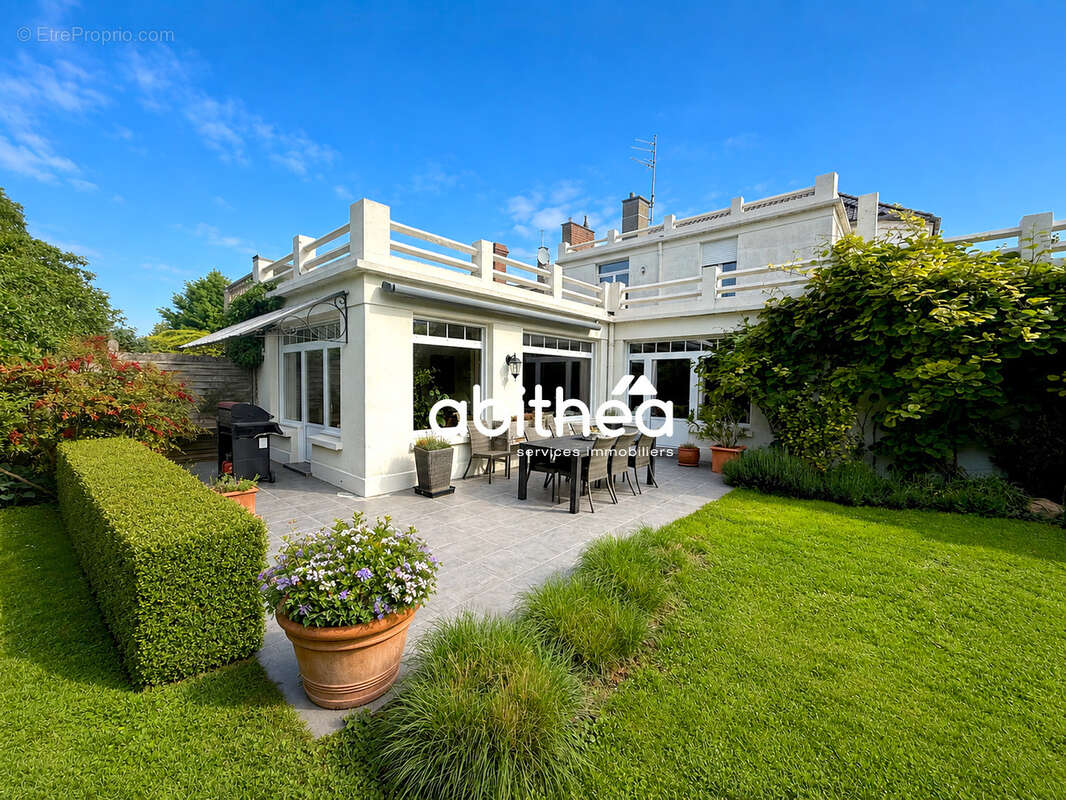 Maison à COURCHELETTES