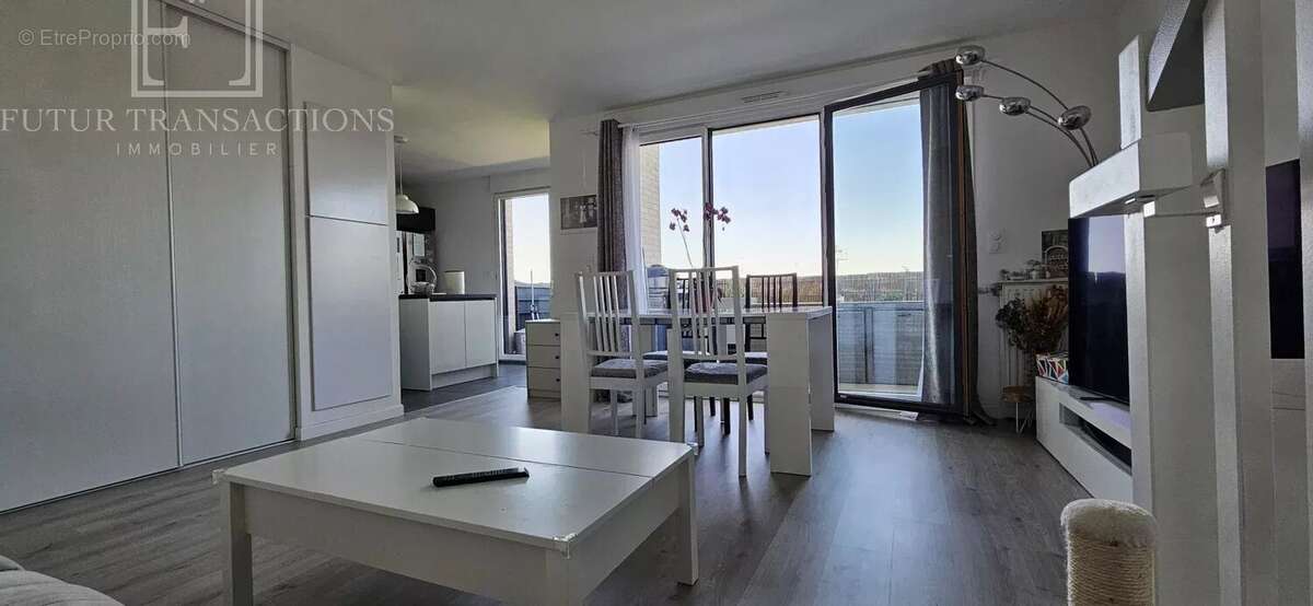 Appartement à COLOMBES