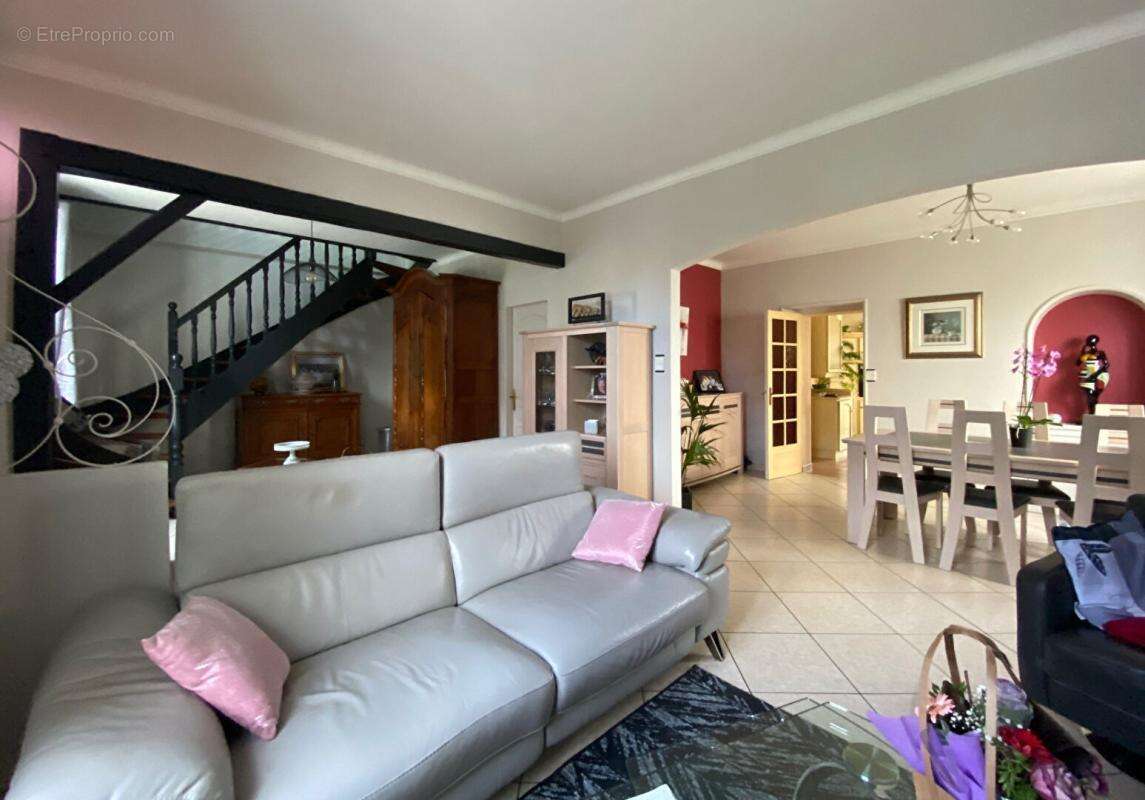 Maison à LA MONTAGNE