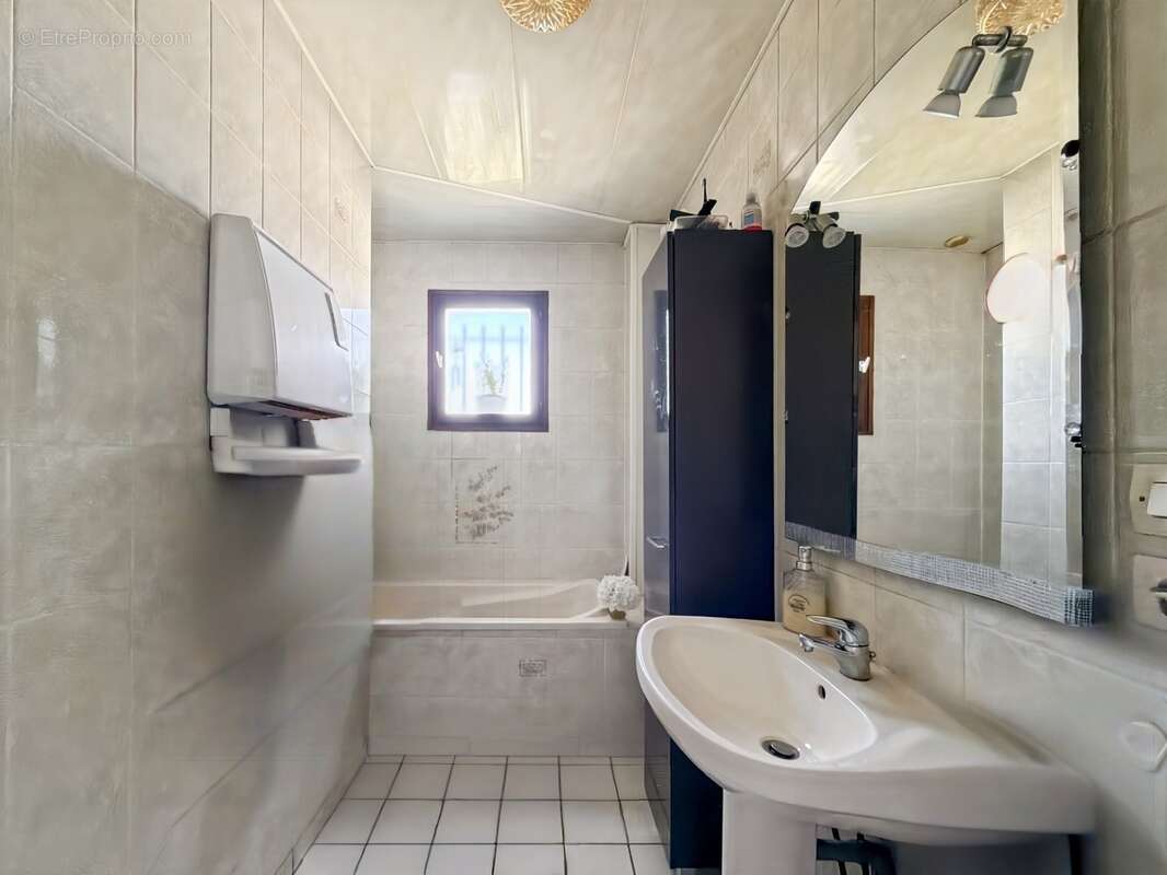 Maison individuelle à rafraîchir - photo 13