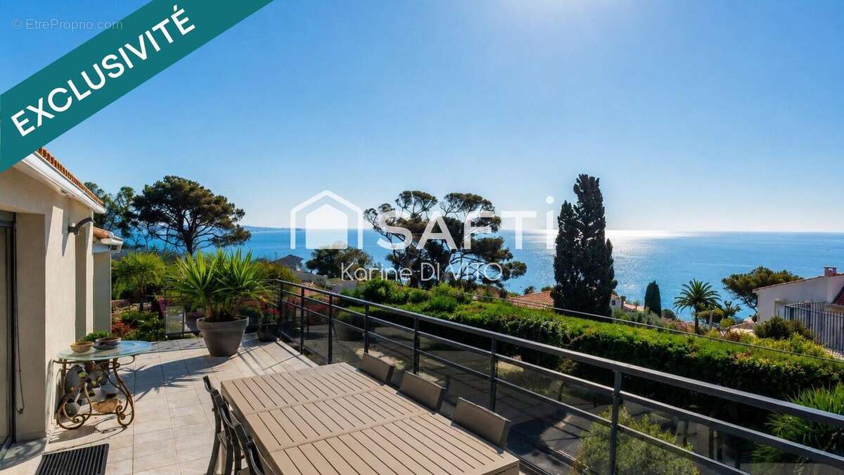 Photo 2 - Maison à FREJUS