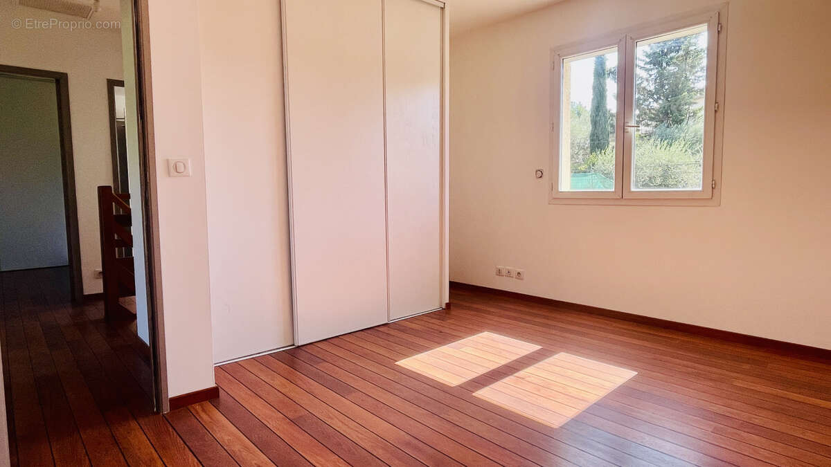 Maison à SAINT-BAUZILLE-DE-PUTOIS