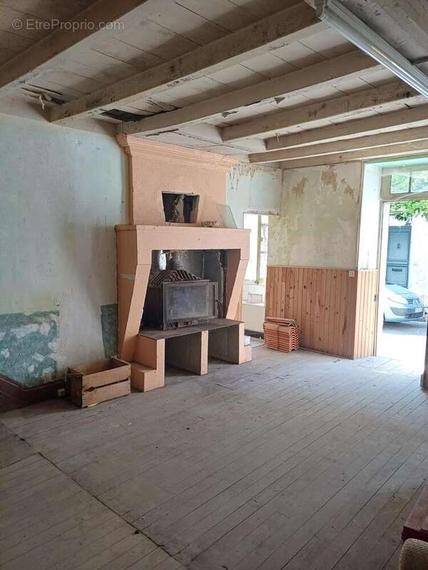 Maison 64 m² à Chalais  - photo 2
