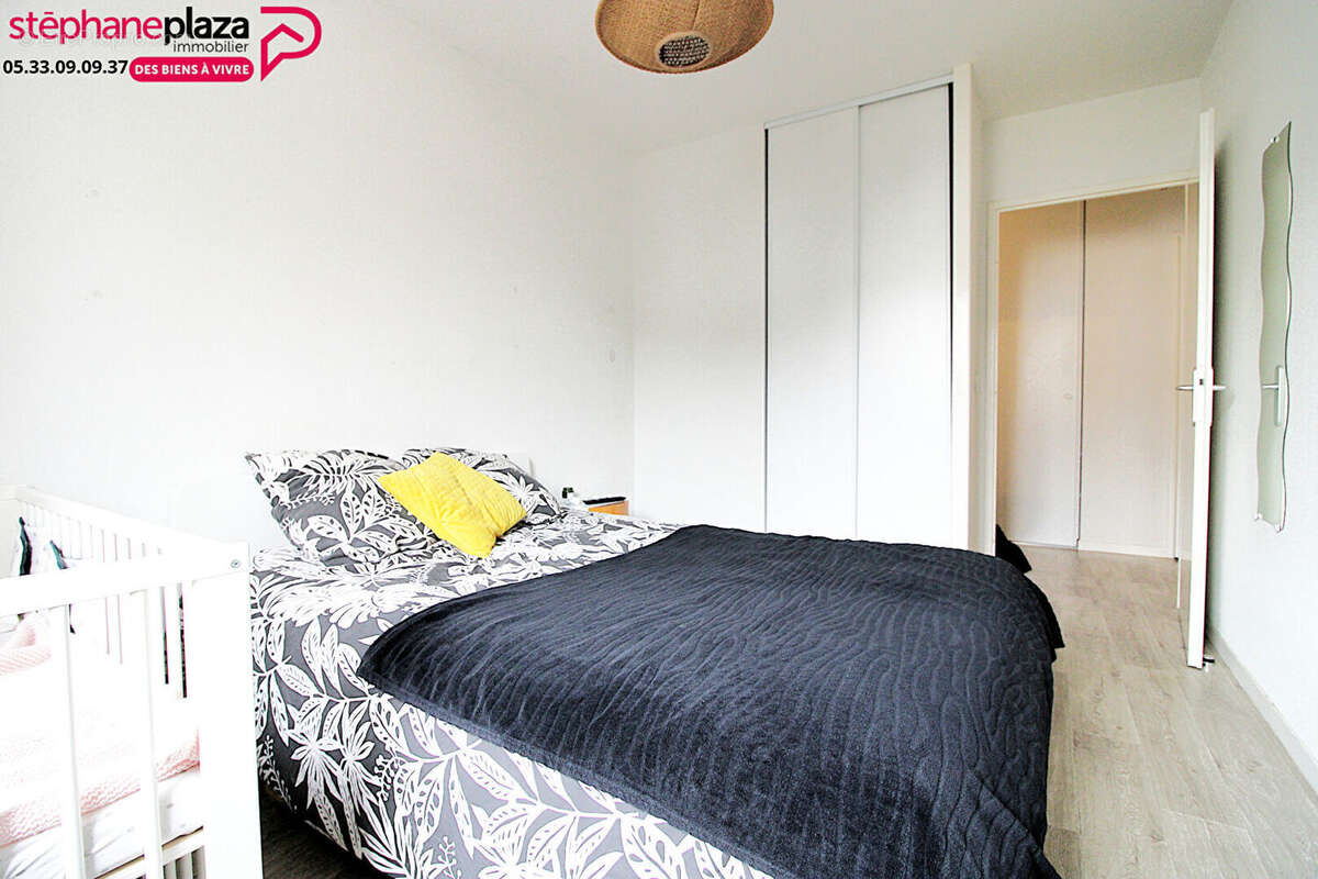 Appartement à PAREMPUYRE