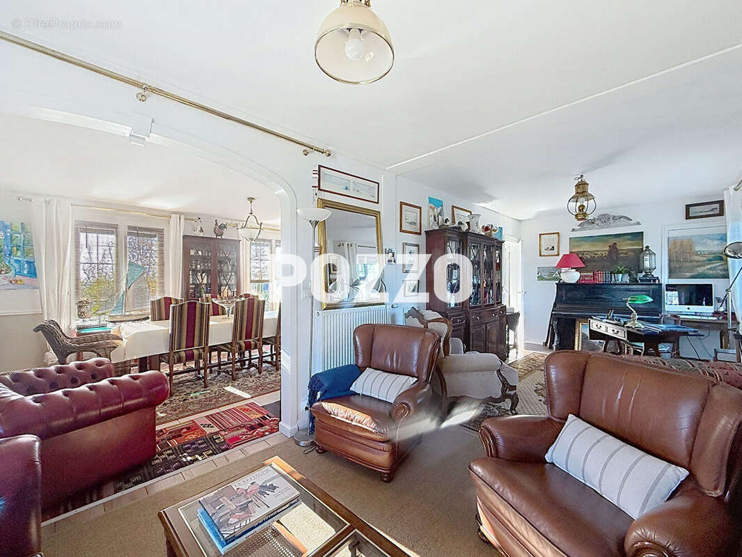 Maison à SAINT-PAIR-SUR-MER