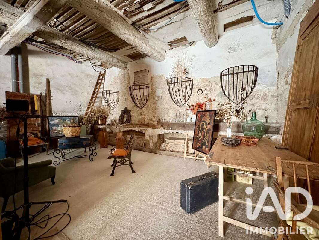 Maison 245 m² à Sigean  - photo 2