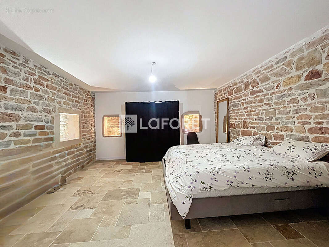 Appartement à CHARNAY-LES-MACON