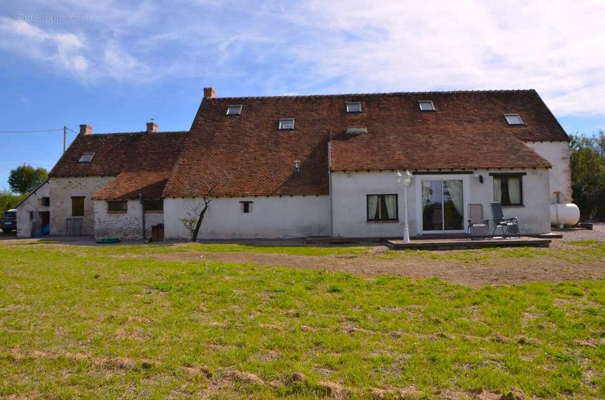 Maison 295 m² à Maisonnais  - photo 20