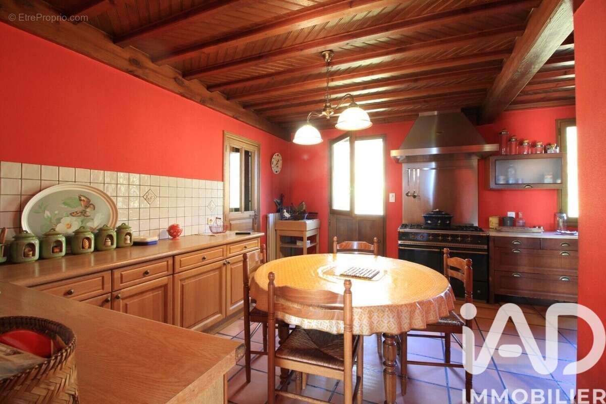 Maison 140 m² à Villosanges  - photo 9