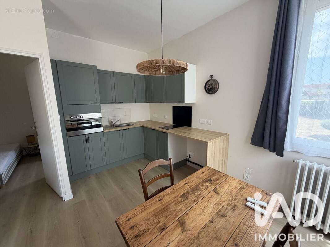 Maison 265 m² à Angouleme  - photo 8