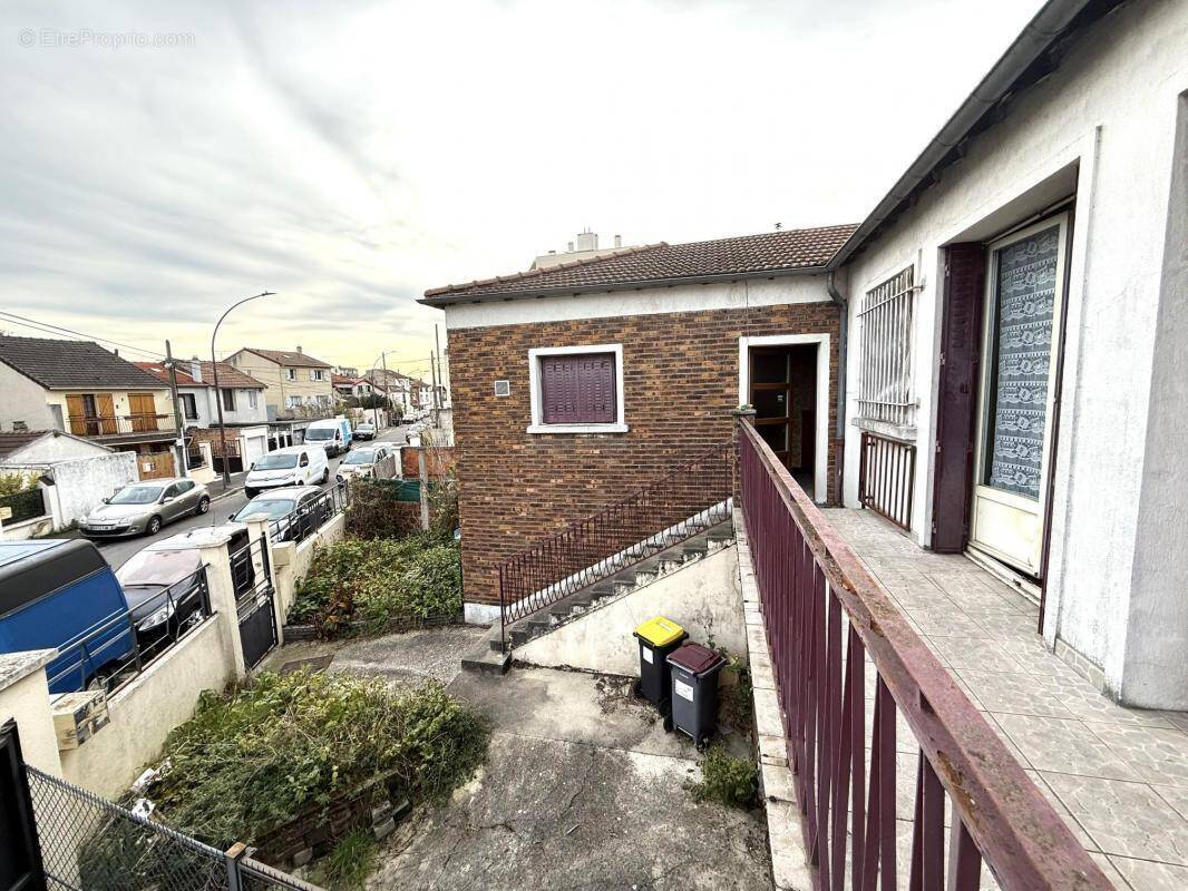 Maison à MONTREUIL