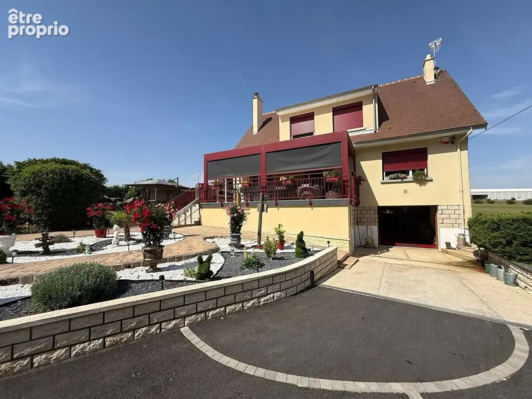 4 HECTARES de liberté, sérénité et gare pour paris-est sur place - photo 1