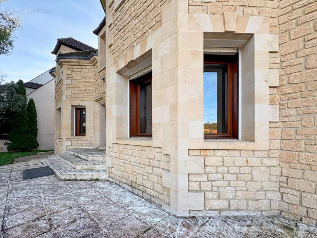 Maison à SAINT-PRIX