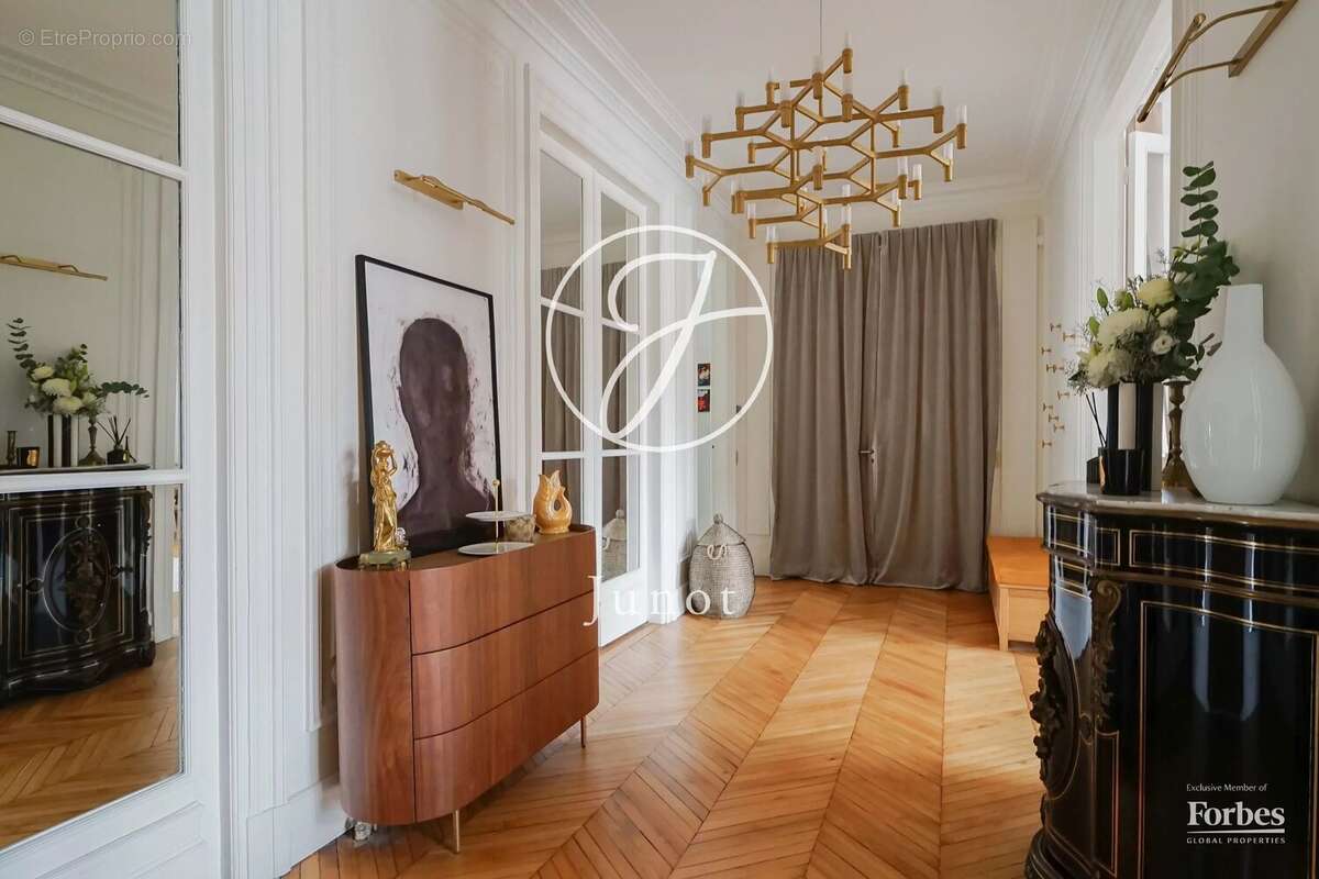 Appartement à PARIS-5E