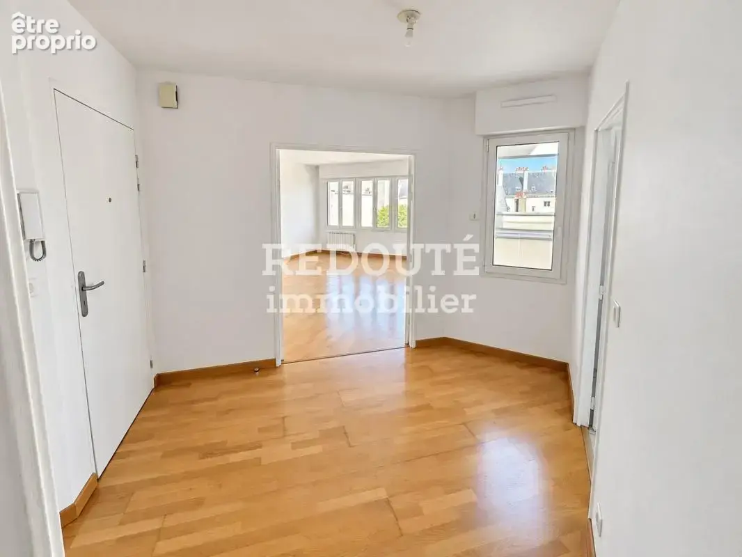 Reims – place du forum (proche boulingrin)  appartement t4 avec parking - photo 6