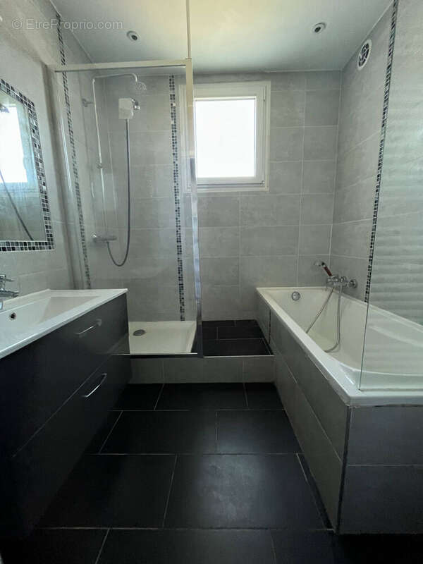 Maison à PONT-DE-VEYLE