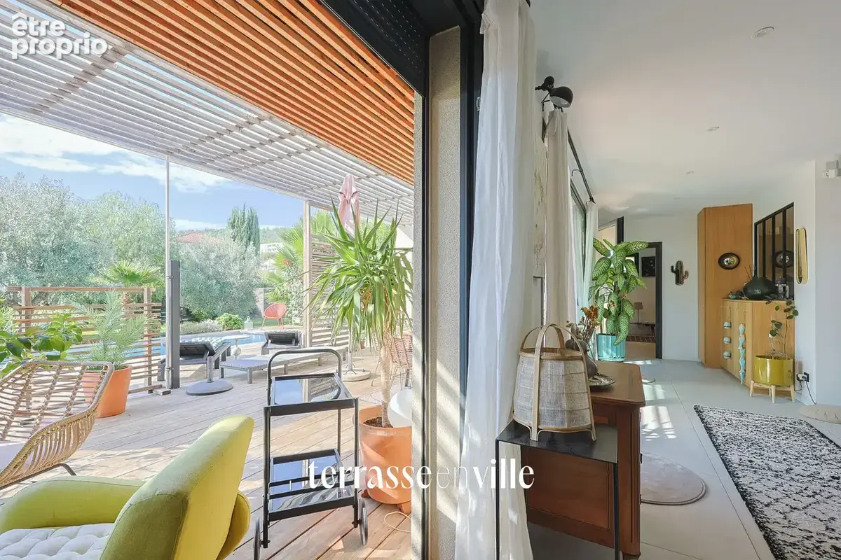 La Ciotat   Quartier résidentiel - Villa d’architecte de 200 m2   Piscine - 1 458 000€ - photo 5
