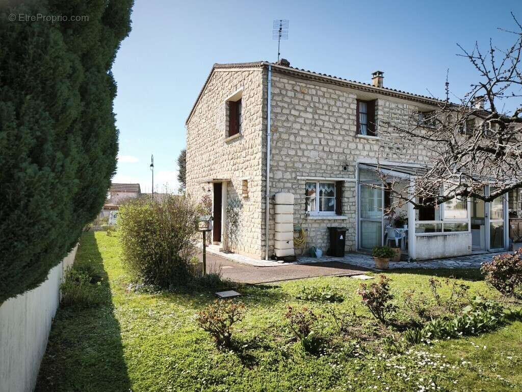 Maison à PONS