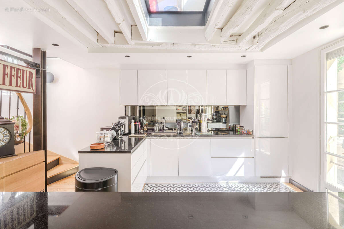 Appartement à PARIS-2E