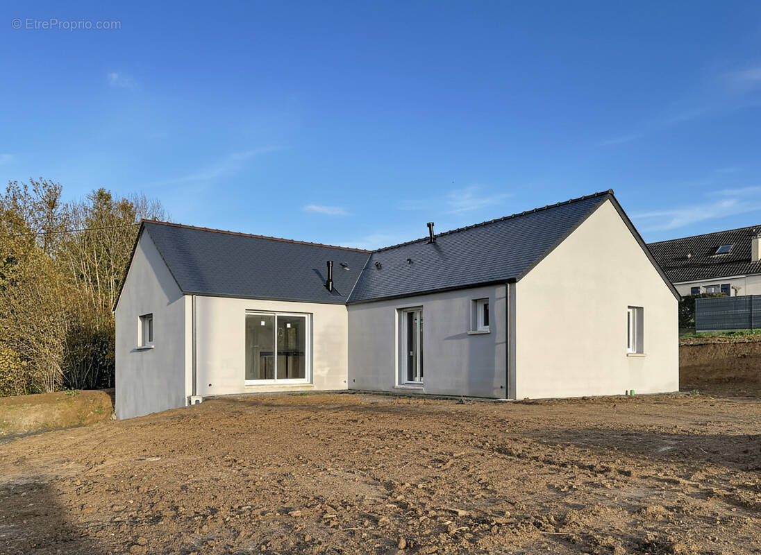 Maison à SAINT-SAUVEUR-LENDELIN