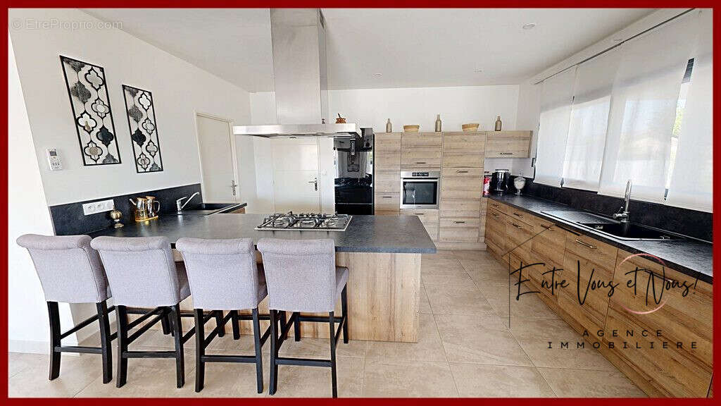 Maison 163 m² à Le Pian-Sur-Garonne  - photo 2