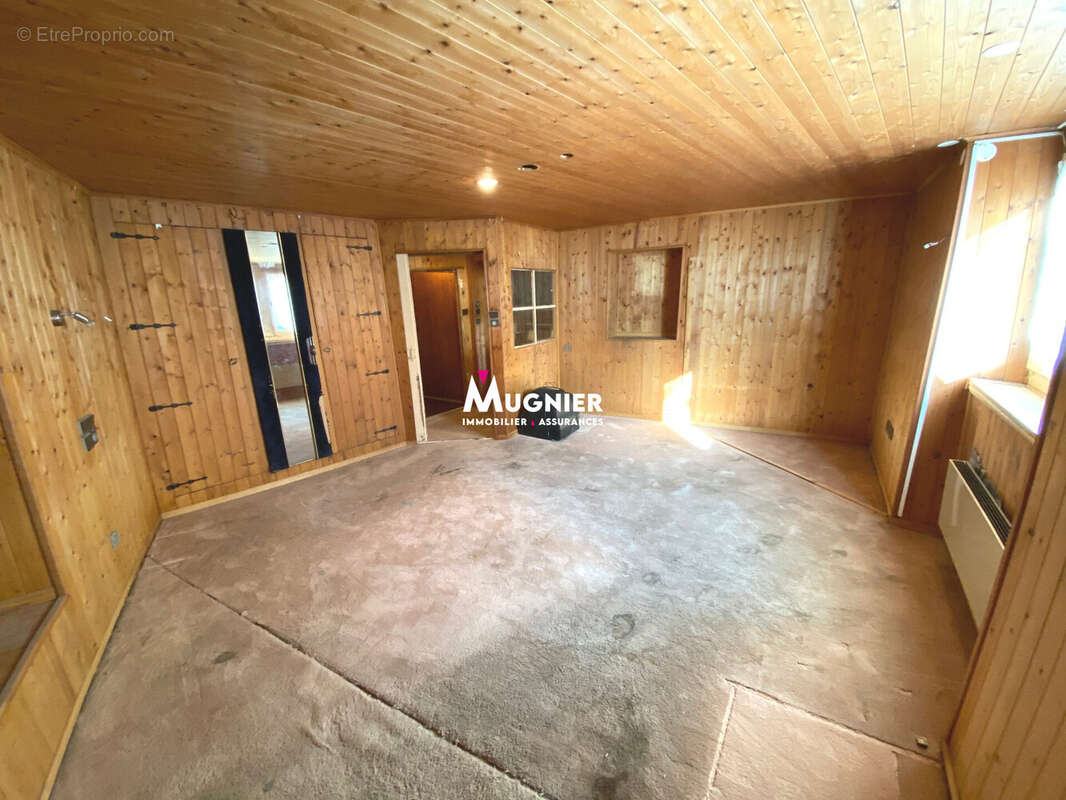 Maison 240 m² à Taninges  - photo 6