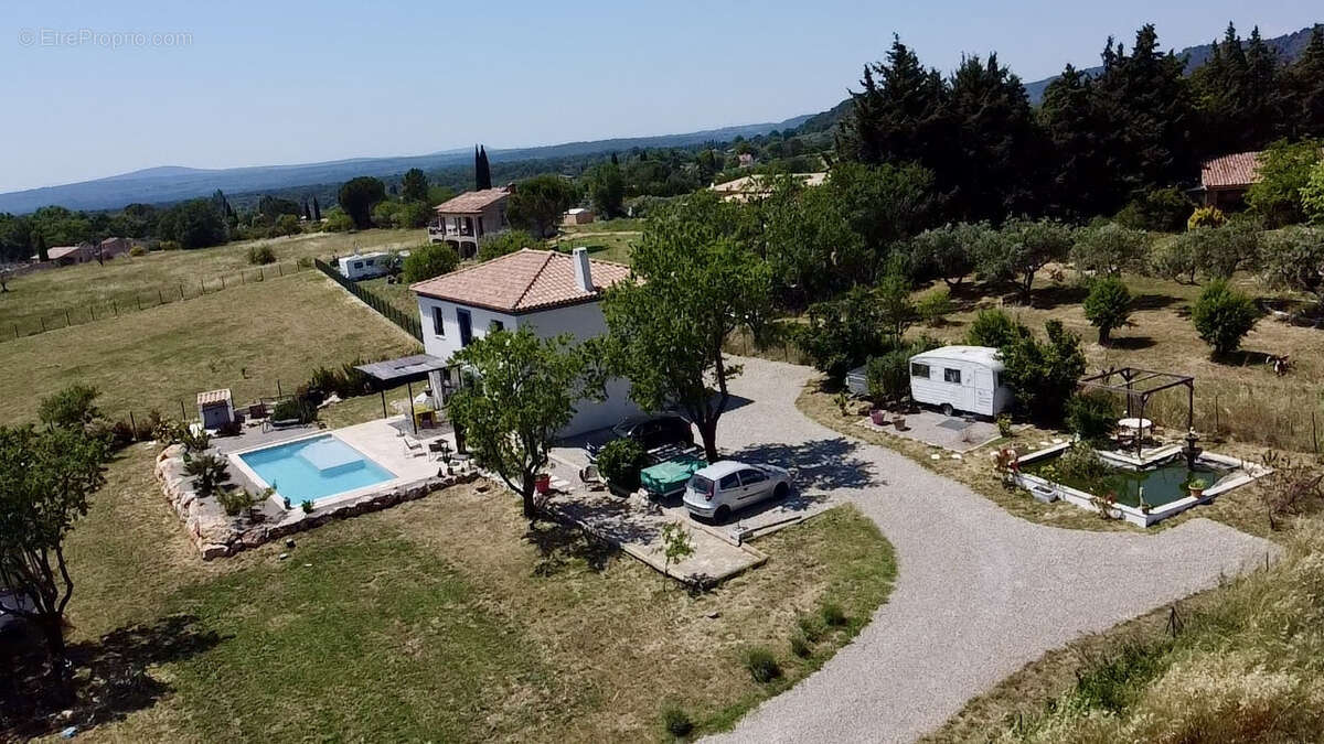 Maison à AUPS