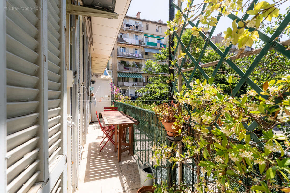 Appartement à MARSEILLE-5E