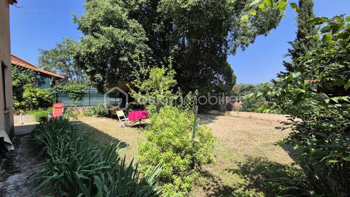 A vendre maison 3 faces de 131m² sur terrain de 336m² a ceret - trois chambres - garage - climatisation reversible - vue sur le  - photo 23
