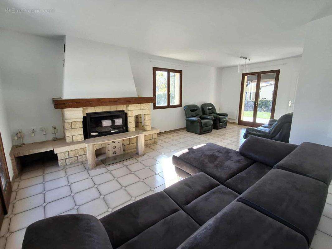 Maison à SAINT-ANDRE-DE-CUBZAC