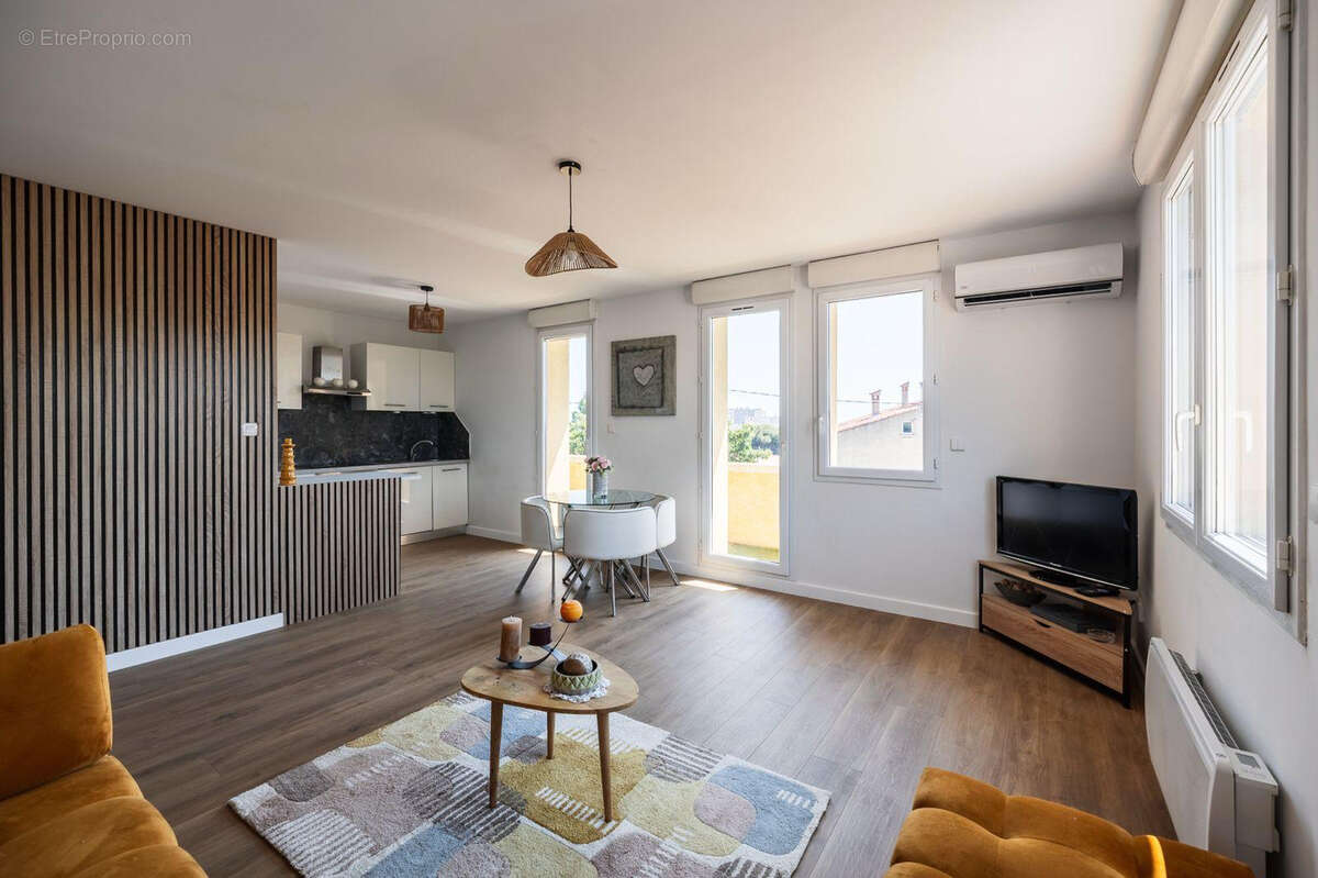 Appartement à PORT-DE-BOUC