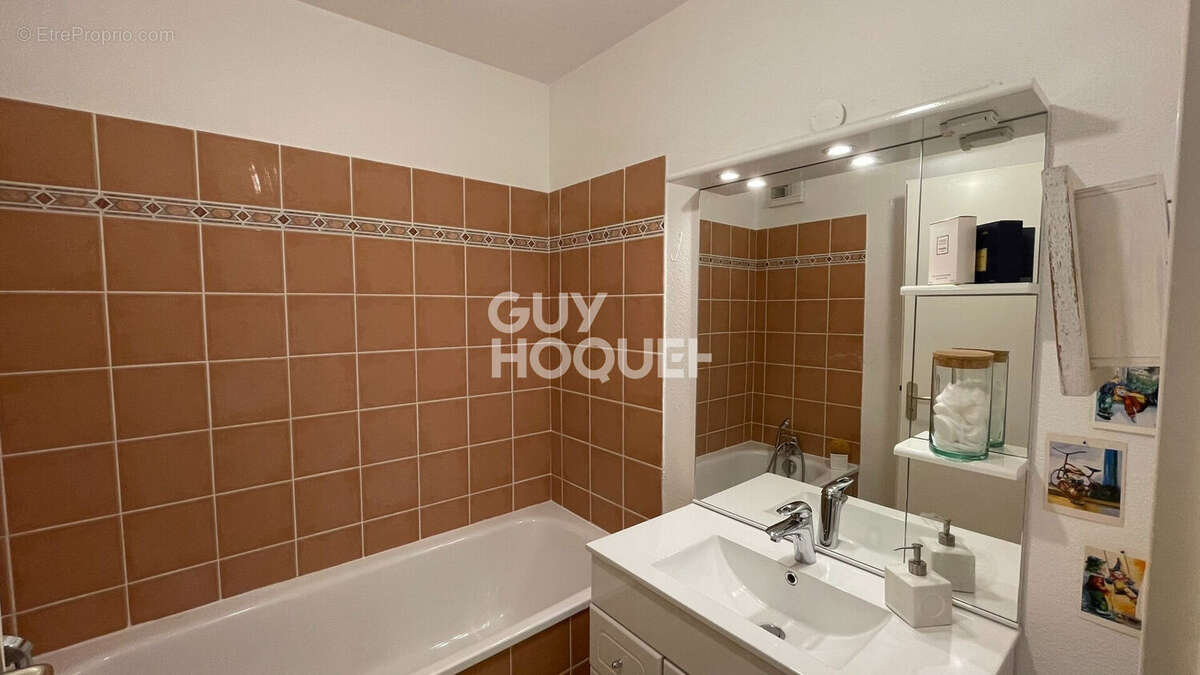 Appartement à MEZE