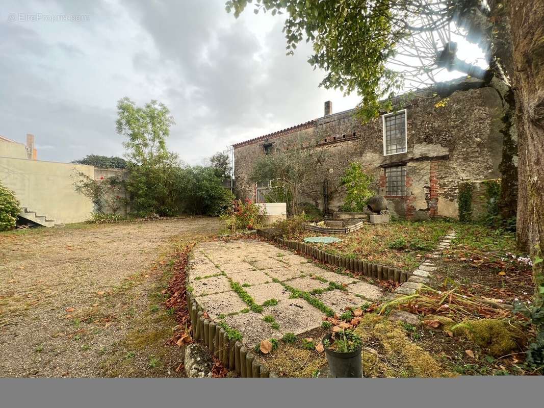 Maison à GROSBREUIL