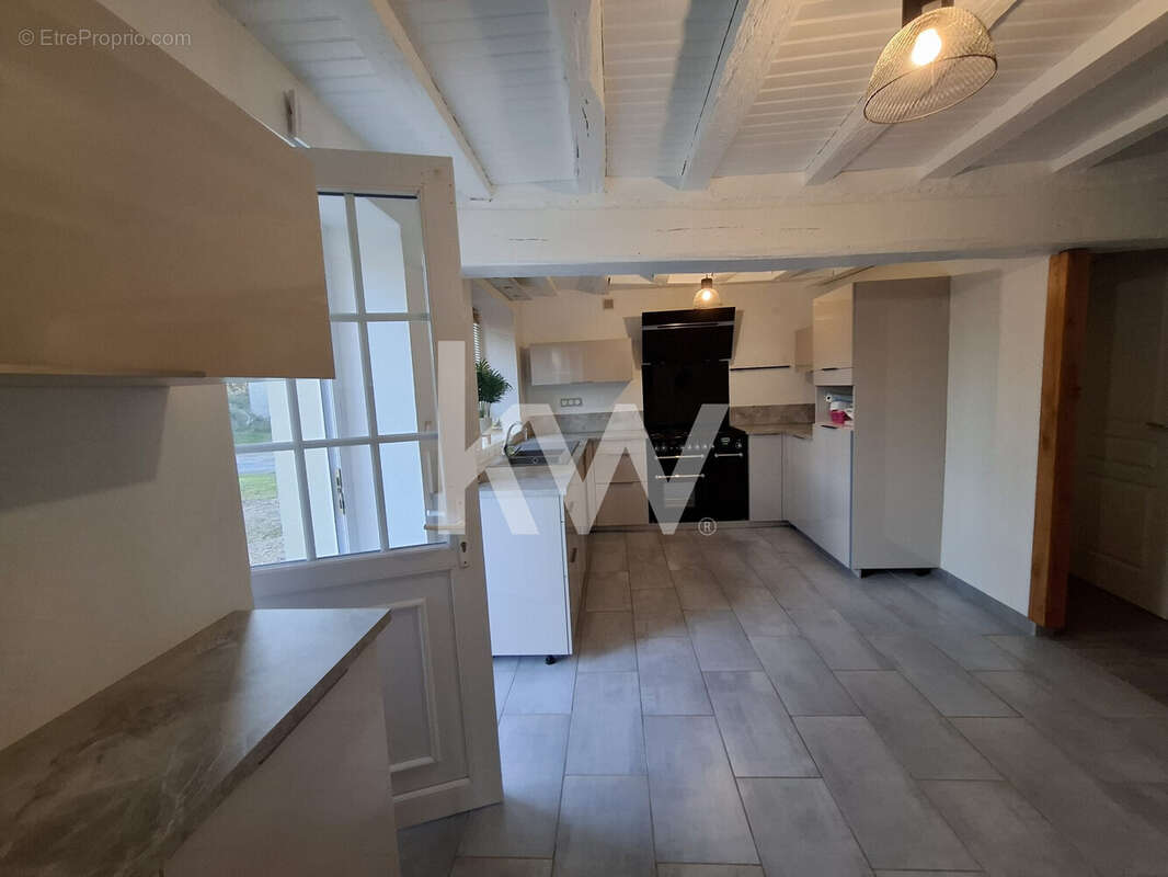 Maison 160 m² à Prunay-Cassereau  - photo 9