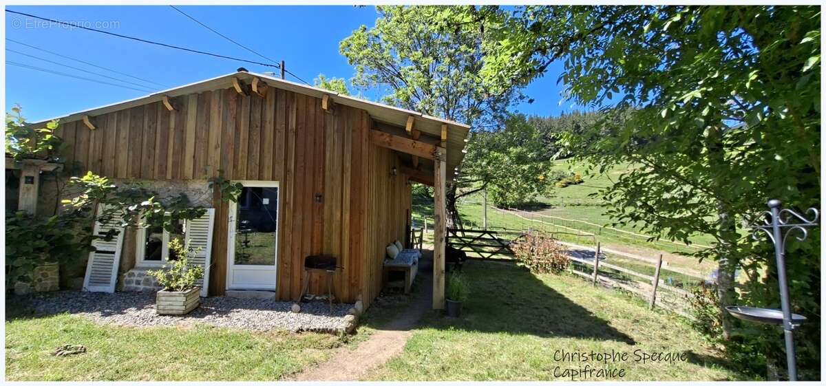 Propriete à vendre 5 pièces ARCONSAT (63) - photo 4