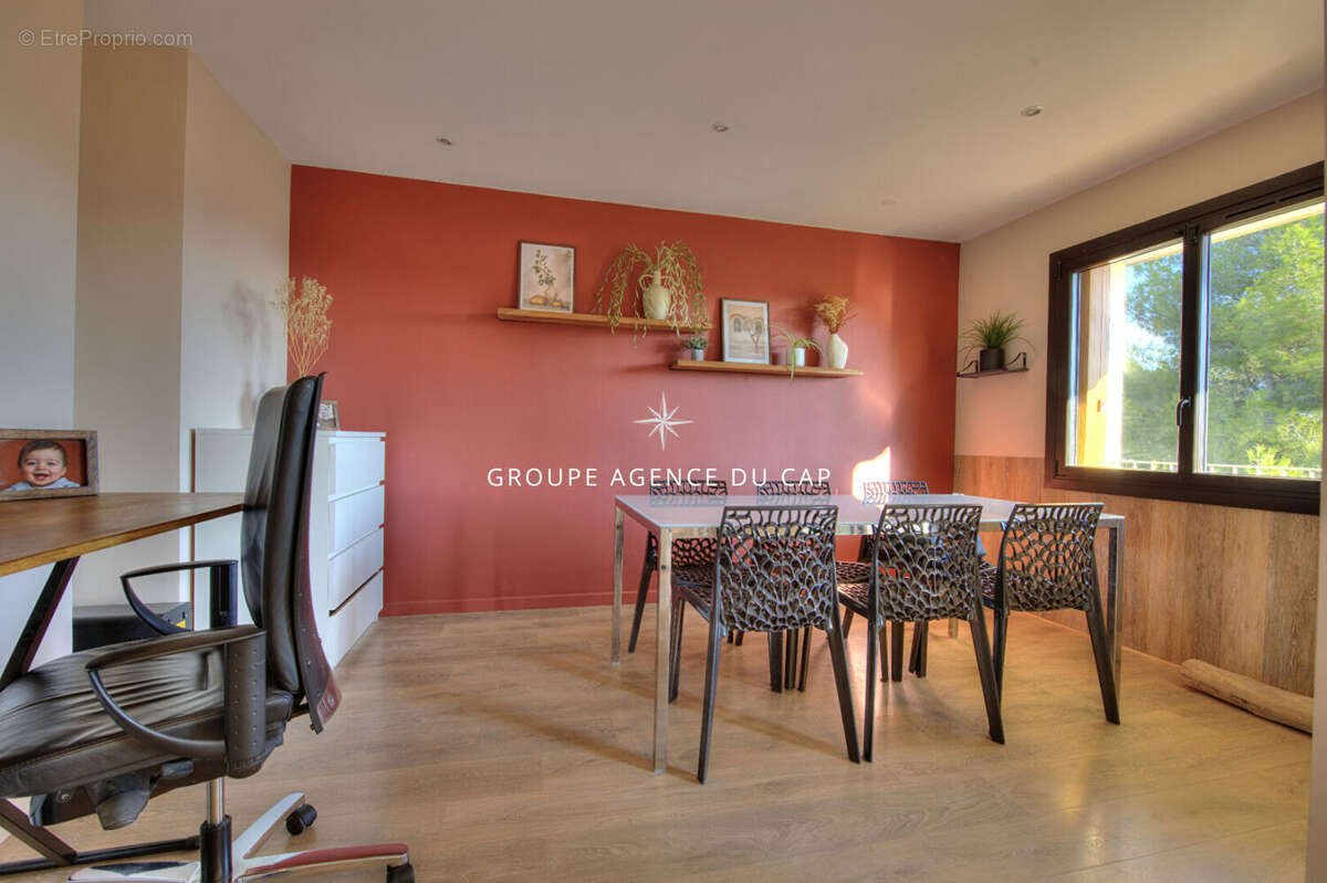 Appartement vue mer Saint Raphael 3 pièce(s) 65 m2 - photo 10