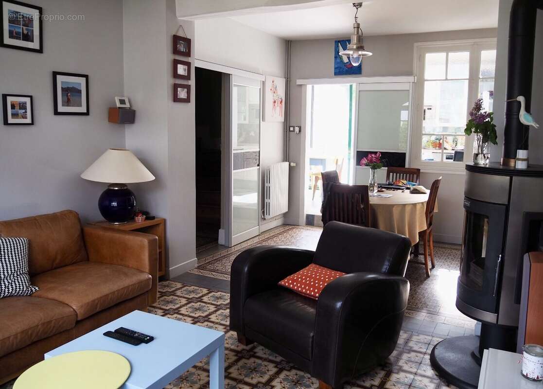 Maison à SAINT-LEONARD