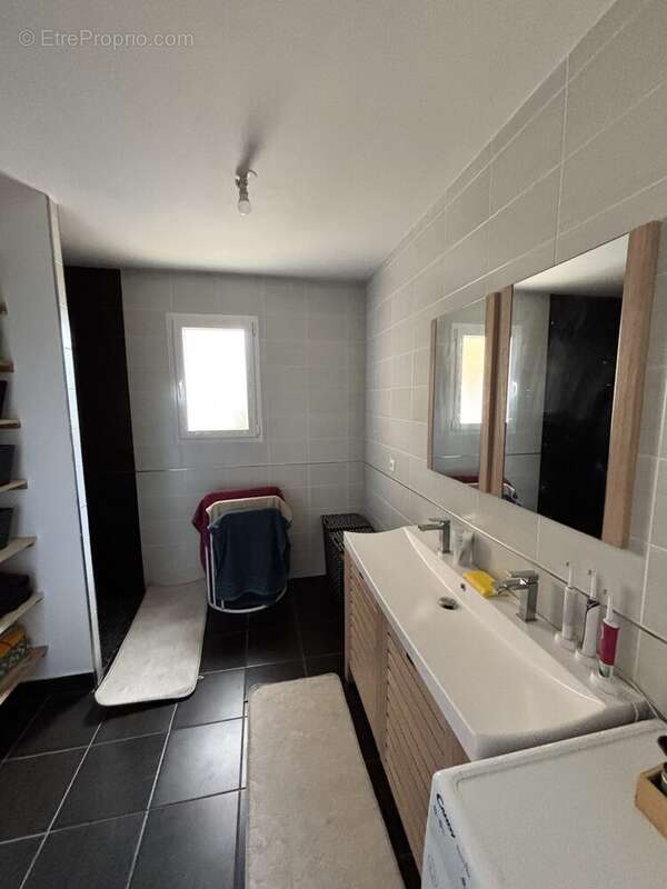 Maison à NEUVILLE-DE-POITOU