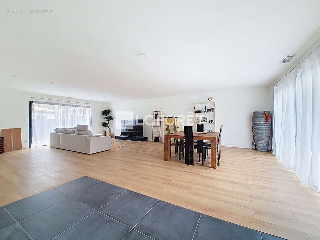 Maison à VILLEMUR-SUR-TARN