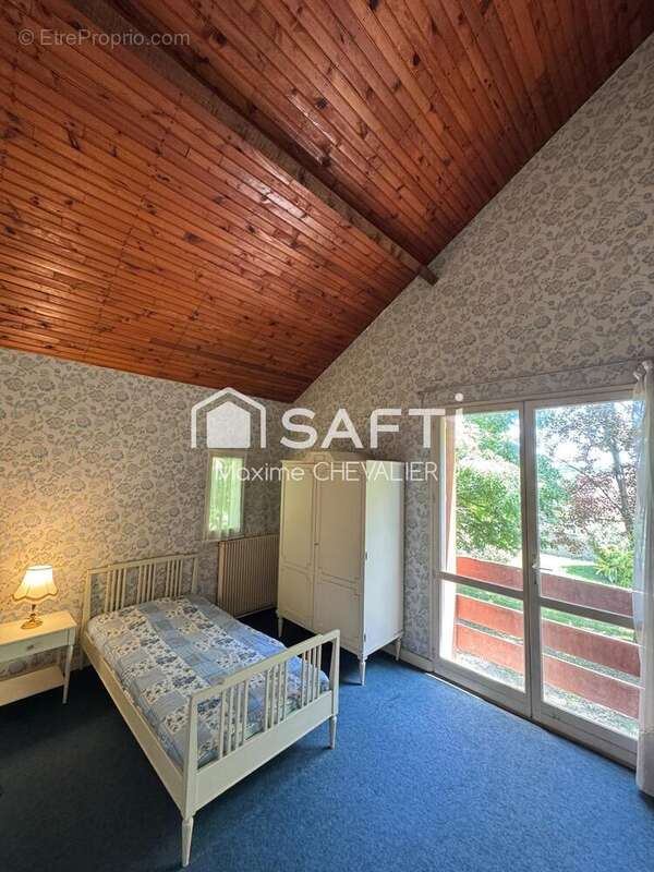 Maison 250 m² à Neuvy-Saint-Sepulchre  - photo 9