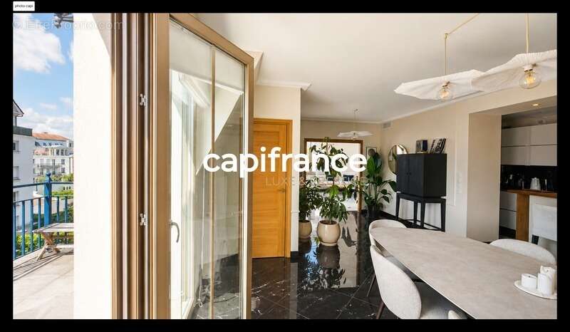 Appartement à LE PLESSIS-ROBINSON