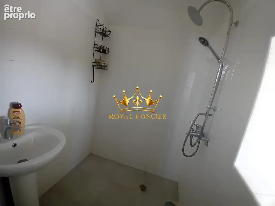 Sallle d'eau dans la chambre