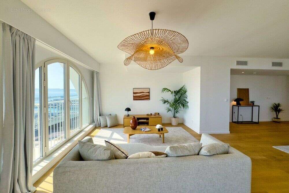 Appartement 126 m² à Marseille-2e  - photo 9