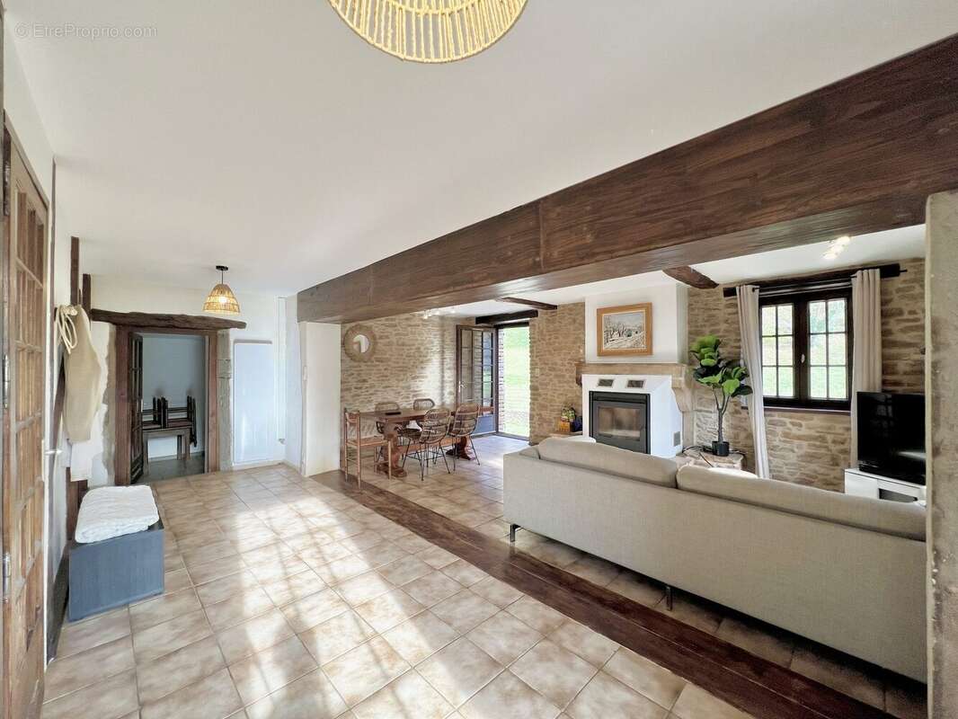 Maison à HIERES-SUR-AMBY