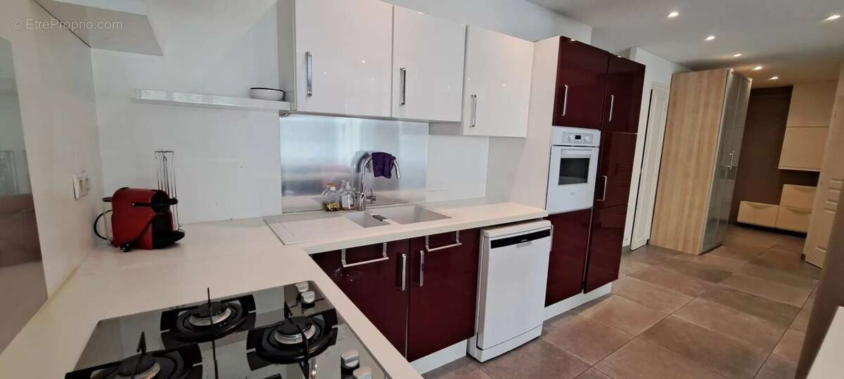 GRENOBLE FOCH - Appartement T4 de 89 m2 avec cave - photo 2