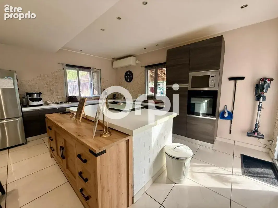 Tencin – duplex de 158 m² avec terrasse, jardin privatif, garage à velo/moto et parking - photo 10