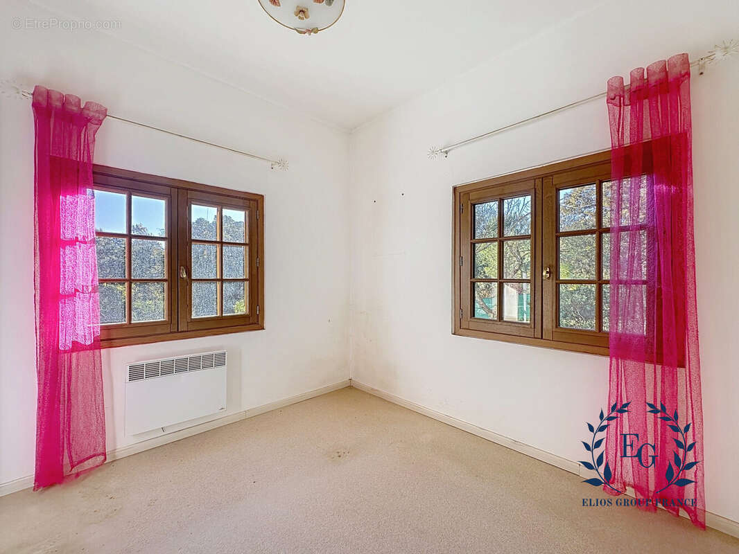 Maison à FLASSANS-SUR-ISSOLE