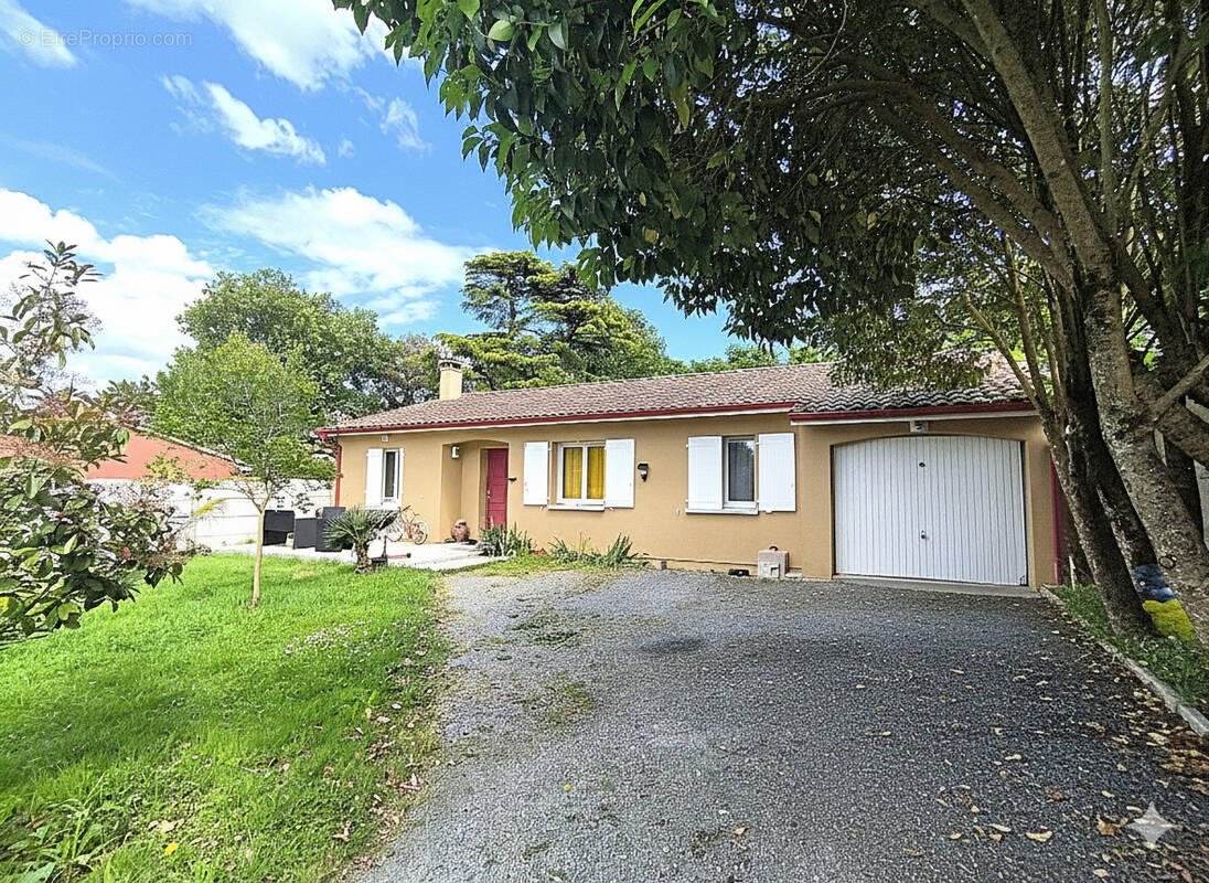 Maison à SAINT-GERMAIN-DU-PUCH