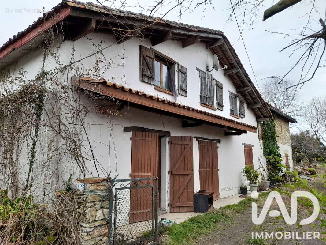 Maison 200 m² à Vicq-D'auribat  - photo 2