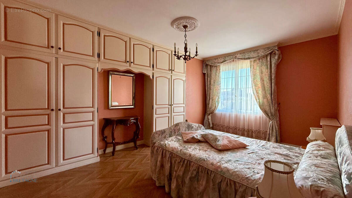 Maison à SAINT-RENAN